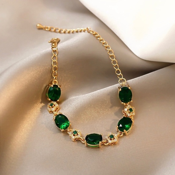 18K Gold Plated Green Crystal Emerald Charm Bracelet for Women - Picture 4 of 5